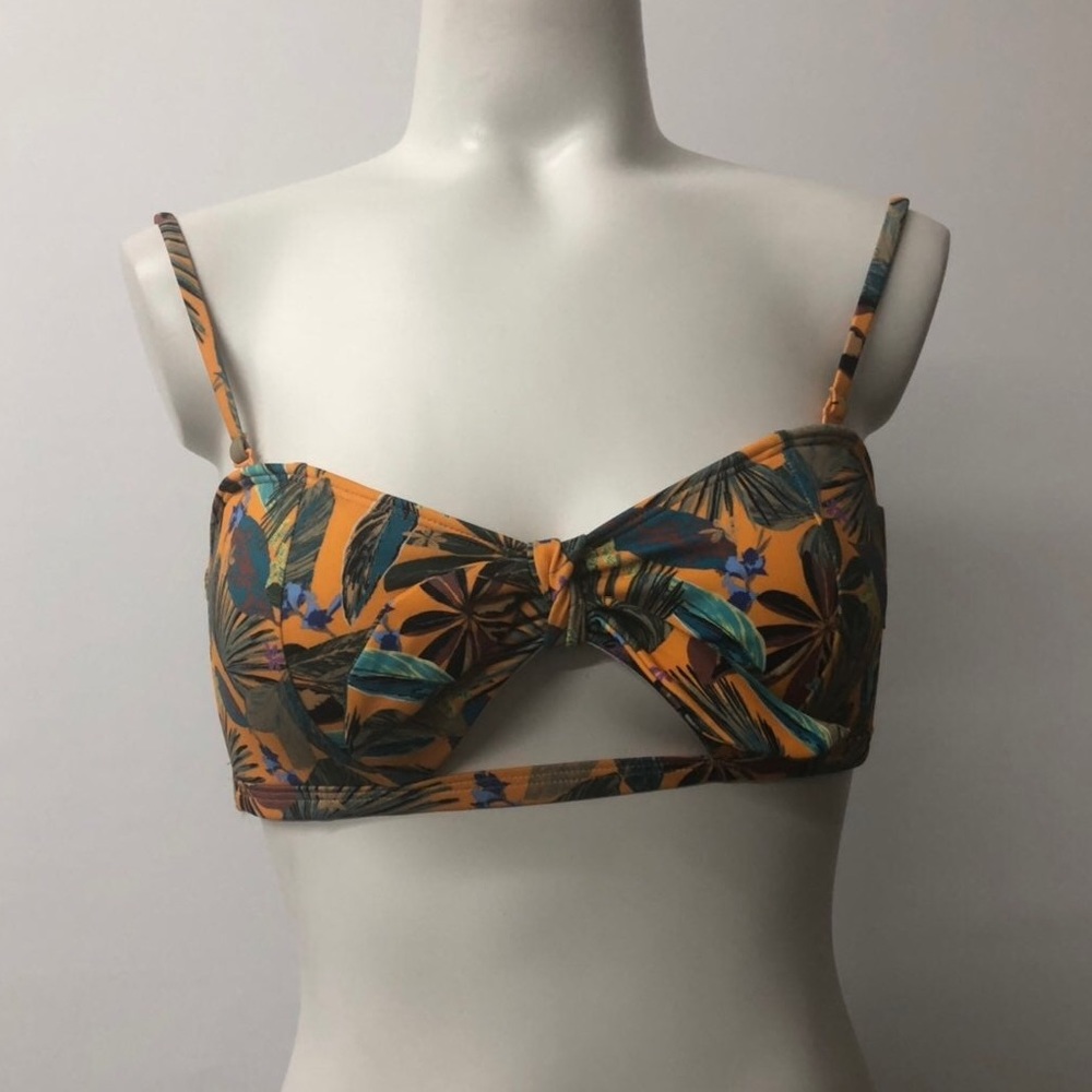 Bikini Set Medium - Picture 3 of 8